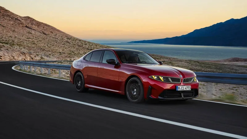 BMW представила новую 3 серию с ДВС