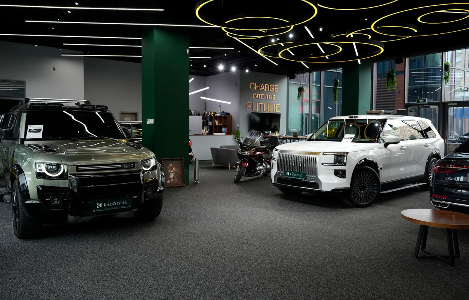 Автосалон
